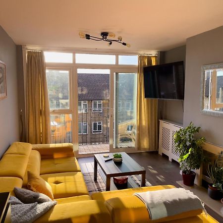Beautiful 3-Bed Apartment At Swiss Cottage Лондон Экстерьер фото