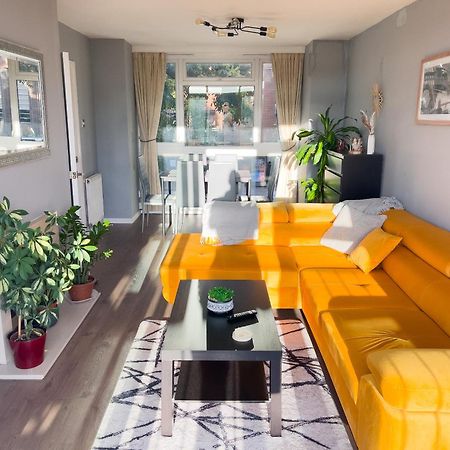 Beautiful 3-Bed Apartment At Swiss Cottage Лондон Экстерьер фото