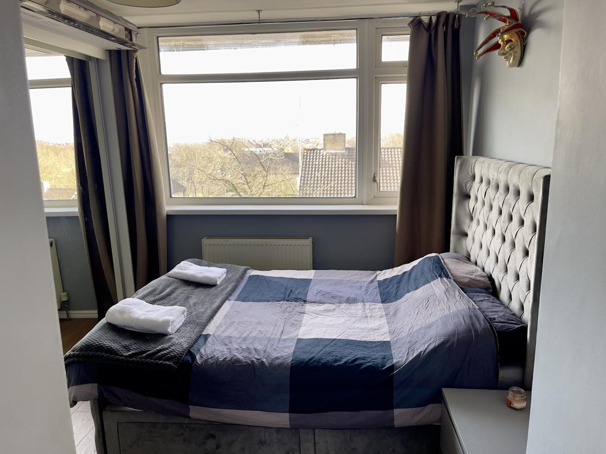 Beautiful 3-Bed Apartment At Swiss Cottage Лондон Экстерьер фото
